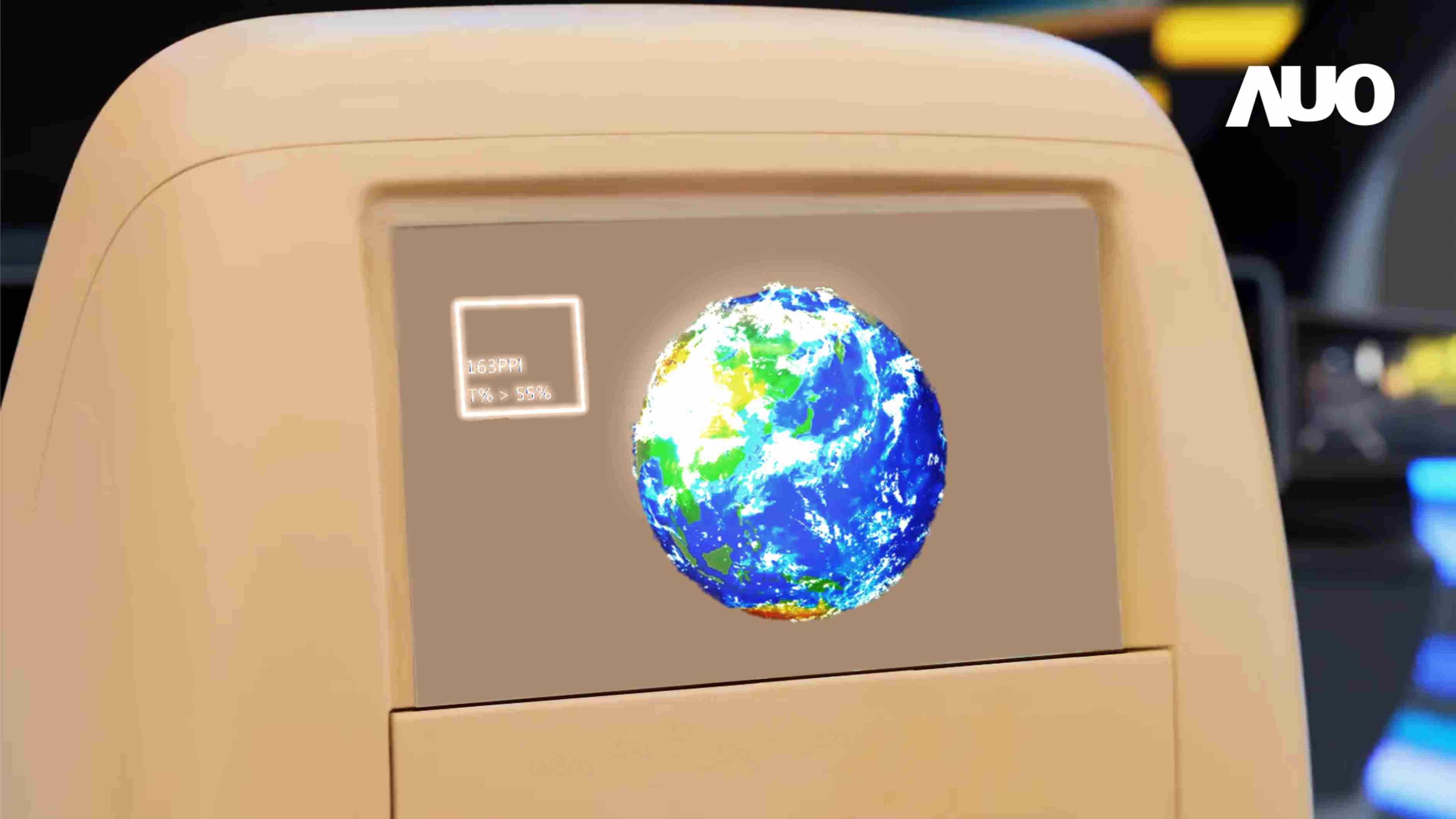 2121非凡突破设计与制程挑战，，推出全球最高分辨率163ppi的13.5吋透明Micro LED面板，，，并积极布局智能车市场，，，以期拓展透明显示应用的可能性